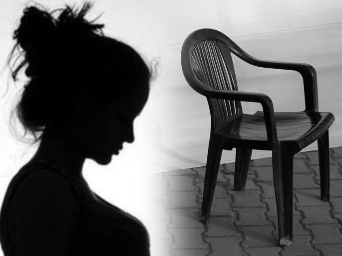 The body was badly rotten, the woman had been lying dead on a chair for 2 years | वाईटरित्या कुजलेला होता मृतदेह, खुर्चीवर २ वर्ष मृतावस्थेत पडून होती महिला The body was badly rotten, the woman had been lying dead on a chair for 2 years | वाईटरित्या कुजलेला होता मृतदेह, खुर्चीवर २ वर्ष मृतावस्थेत पडून होती महिला