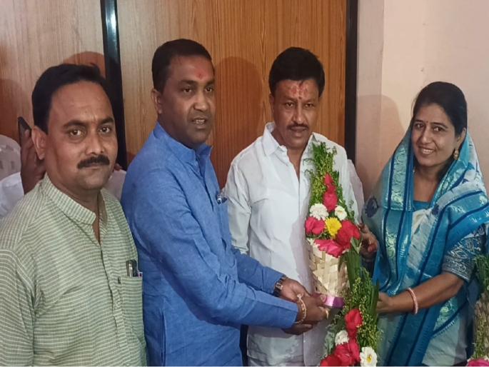NCP's Mangal Sirskar unopposed as Mayor of Palam | पालमच्या नगराध्यक्षपदी राष्ट्रवादीच्या मंगल सिरस्कर बिनविरोध NCP's Mangal Sirskar unopposed as Mayor of Palam | पालमच्या नगराध्यक्षपदी राष्ट्रवादीच्या मंगल सिरस्कर बिनविरोध