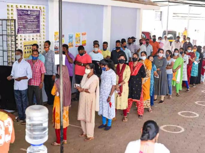 Goa Assembly Election 2022: Will the lotus blossom again in Goa or will there be change? Indications that record breaks are obtained after voting | Goa Assembly Election 2022:गोव्यात पुन्हा कमळ फुलणार की परिवर्तन होणार? रेकॉर्डब्रेक मतदानानंतर मिळताहेत असे संकेत Goa Assembly Election 2022: Will the lotus blossom again in Goa or will there be change? Indications that record breaks are obtained after voting | Goa Assembly Election 2022:गोव्यात पुन्हा कमळ फुलणार की परिवर्तन होणार? रेकॉर्डब्रेक मतदानानंतर मिळताहेत असे संकेत