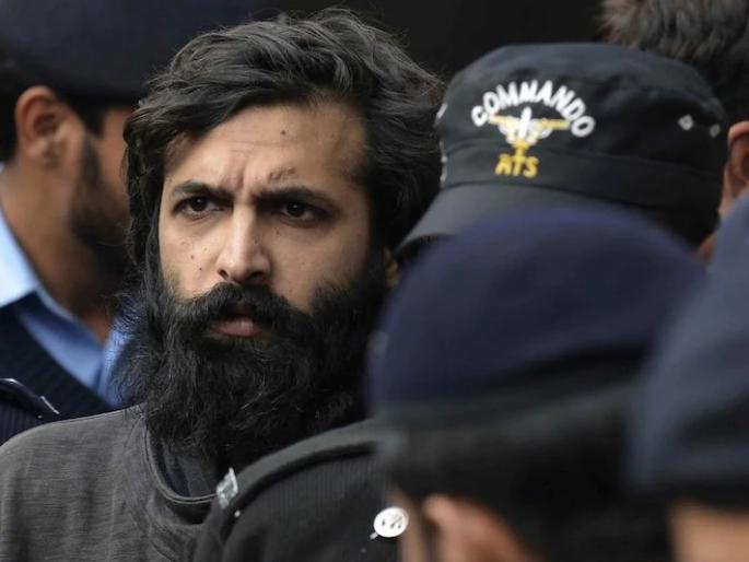 Accused of beheading after rape sentenced to death | बलात्कारानंतर शिरच्छेद करणाऱ्या आरोपीला फाशीची शिक्षा Accused of beheading after rape sentenced to death | बलात्कारानंतर शिरच्छेद करणाऱ्या आरोपीला फाशीची शिक्षा