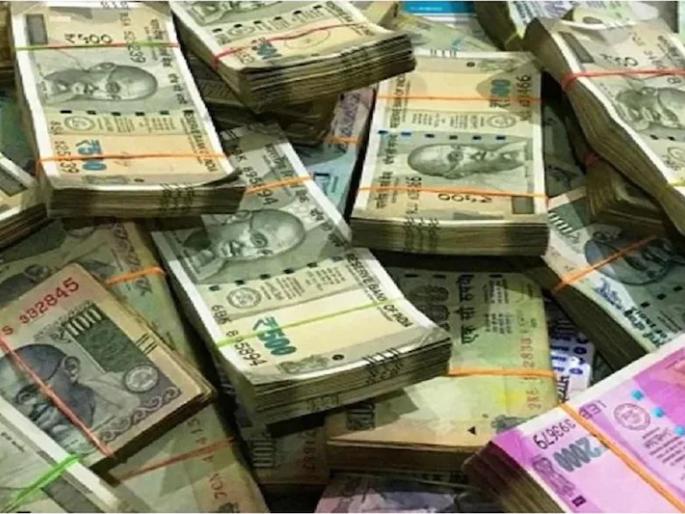 During the search of the car, the police were shocked and found crores of rupees, three youths in custody | कार तपासणीदरम्यान पोलीस झाले अवाक् सापडलं कोटींचं घबाड, तीन तरुण ताब्यात During the search of the car, the police were shocked and found crores of rupees, three youths in custody | कार तपासणीदरम्यान पोलीस झाले अवाक् सापडलं कोटींचं घबाड, तीन तरुण ताब्यात