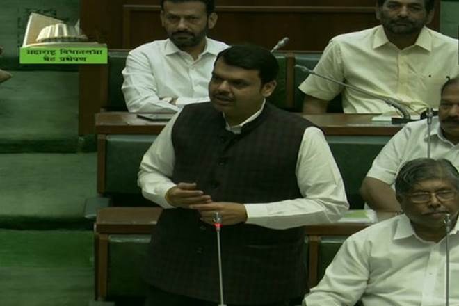 Special Public Prosecutor Praveen Chavan refuted the allegations made by Devendra Fadnavis, saying | विशेष सरकारी वकील प्रवीण चव्हाण यांनी देवेंद्र फडणवीस यांनी केलेले आरोप फेटाळले, म्हणाले…