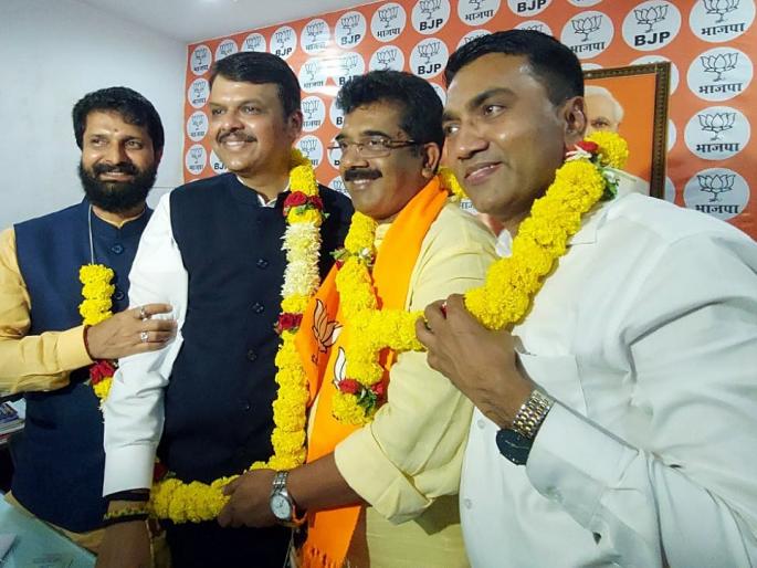 Goa Assembly Election Result 2022: ... and Fadnavis became Kingmaker in Goa, these things fell on the path of BJP | Goa Assembly Election Result 2022: ...आणि फडणवीस गोव्यात बनले किंगमेकर, या गोष्टी पडल्या भाजपाच्या पथ्थ्यावर Goa Assembly Election Result 2022: ... and Fadnavis became Kingmaker in Goa, these things fell on the path of BJP | Goa Assembly Election Result 2022: ...आणि फडणवीस गोव्यात बनले किंगमेकर, या गोष्टी पडल्या भाजपाच्या पथ्थ्यावर