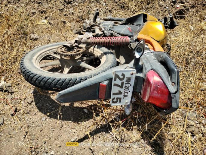 Two two-wheelers collided head-on, businesman killed at the site | दोन दुचाकीची समोरासमोर जोरदार धडक, व्यवसायिक जागीच ठार Two two-wheelers collided head-on, businesman killed at the site | दोन दुचाकीची समोरासमोर जोरदार धडक, व्यवसायिक जागीच ठार