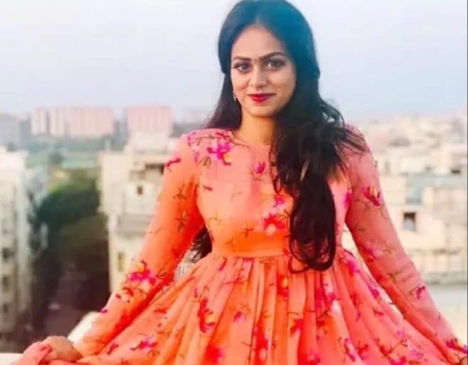 Famous actress Gayatri died in a horrific accident at the tender age of 26 | प्रसिद्ध अभिनेत्री गायत्री हिचा भीषण अपघातात मृत्यू, वयाच्या अवघ्या २६ व्या वर्षी घेतला जगाचा निरोप  Famous actress Gayatri died in a horrific accident at the tender age of 26 | प्रसिद्ध अभिनेत्री गायत्री हिचा भीषण अपघातात मृत्यू, वयाच्या अवघ्या २६ व्या वर्षी घेतला जगाचा निरोप
