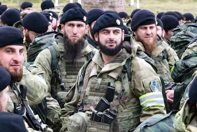 Russia Ukraine War: The world's most brutal warriors Chechen Fighters fleeing the battlefield in Ukraine, shocking reason | Russia Ukraine War: युक्रेनमधील रणभूमी सोडून पळताहेत जगातील सर्वात क्रूर योद्धे, समोर आलं धक्कादायक कारण Russia Ukraine War: The world's most brutal warriors Chechen Fighters fleeing the battlefield in Ukraine, shocking reason | Russia Ukraine War: युक्रेनमधील रणभूमी सोडून पळताहेत जगातील सर्वात क्रूर योद्धे, समोर आलं धक्कादायक कारण