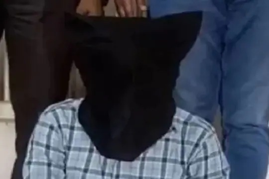 Gujarat: Salary increment demand turns into kidnapping plot in Gandhinagar | बापरे! कर्मचाऱ्यांचा पगार वाढवण्यासाठी रेस्टॉरंट मालकाचं निर्दयी कृत्य; पोलिसांनी आवळल्या मुसक्या