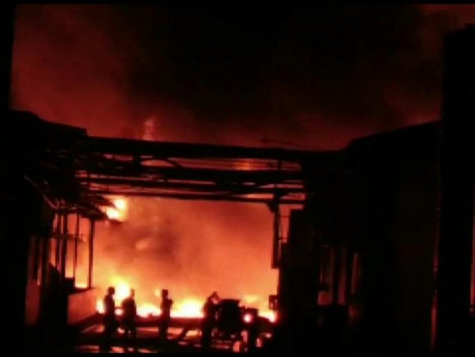 blast in chemical factory in eluru andhra pradesh many killed and injured in accident | मोठी दुर्घटना! आंध्र प्रदेशच्या केमिकल फॅक्ट्रीमध्ये स्फोट; भीषण आगीत 6 जणांचा मृत्यू, 13 जखमी blast in chemical factory in eluru andhra pradesh many killed and injured in accident | मोठी दुर्घटना! आंध्र प्रदेशच्या केमिकल फॅक्ट्रीमध्ये स्फोट; भीषण आगीत 6 जणांचा मृत्यू, 13 जखमी
