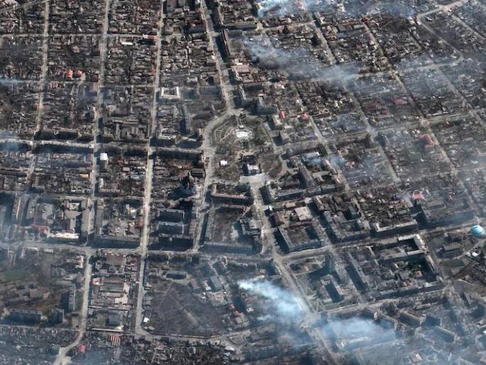 Russia Ukraine War: Ukraine's counter-attack, air strike on Russia? Russia claims heavy losses | Russia Ukraine War: युक्रेनचा जोरदार प्रतिहल्ला, रशियावर केला एअरस्ट्राइक? मोठे नुकसान झाल्याचा रशियाने केला दावा  Russia Ukraine War: Ukraine's counter-attack, air strike on Russia? Russia claims heavy losses | Russia Ukraine War: युक्रेनचा जोरदार प्रतिहल्ला, रशियावर केला एअरस्ट्राइक? मोठे नुकसान झाल्याचा रशियाने केला दावा