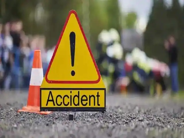 Accident: BJP MLA's car crushes two-wheeler, Two die on the spot | Accident: यूपीमधील भाजपा आमदाराच्या कारने दुचाकीस्वार काका पुतण्याला चिरडले, दोघांचा घटनास्थळीच मृत्यू  Accident: BJP MLA's car crushes two-wheeler, Two die on the spot | Accident: यूपीमधील भाजपा आमदाराच्या कारने दुचाकीस्वार काका पुतण्याला चिरडले, दोघांचा घटनास्थळीच मृत्यू