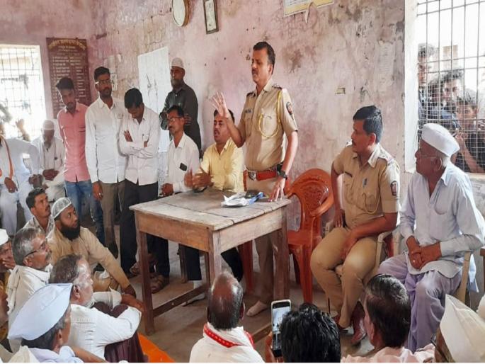 Gram Panchayat member's WhatsApp post causes tension in the village, hurting religious sentiments | ग्रामपंचायत सदस्याच्या व्हाॅट्सॲप पोस्टमुळे गावात तणाव,धार्मिक भावना दुखावल्याने गुन्हा दाखल