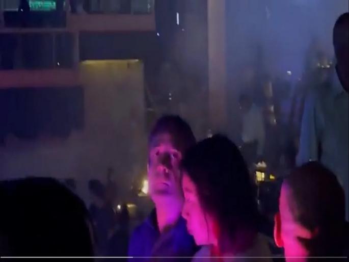 Rahul Gandhi: Rahul Gandhi appeared in a famous pub in Nepal, BJP's criticize him after the video went viral | Rahul Gandhi: नेपाळमधील प्रसिद्ध पबमध्ये दिसले राहुल गांधी, व्हिडीओ व्हायरल झाल्यावर भाजपाची टीका Rahul Gandhi: Rahul Gandhi appeared in a famous pub in Nepal, BJP's criticize him after the video went viral | Rahul Gandhi: नेपाळमधील प्रसिद्ध पबमध्ये दिसले राहुल गांधी, व्हिडीओ व्हायरल झाल्यावर भाजपाची टीका