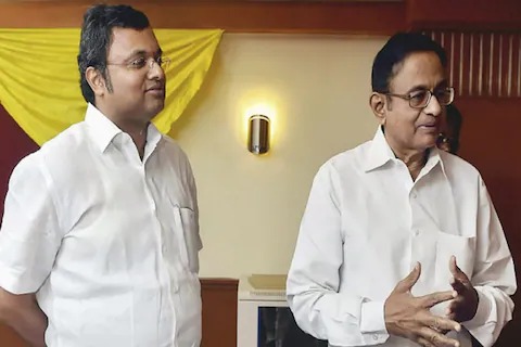 CBI files case against 5 including Karti Chidambaram, grants visas to Chinese nationals | CBIने कार्ती चिदंबरमसह ५ जणांवर केला गुन्हा दाखल, चिनी नागरिकांना मिळवून दिला व्हिसा CBI files case against 5 including Karti Chidambaram, grants visas to Chinese nationals | CBIने कार्ती चिदंबरमसह ५ जणांवर केला गुन्हा दाखल, चिनी नागरिकांना मिळवून दिला व्हिसा