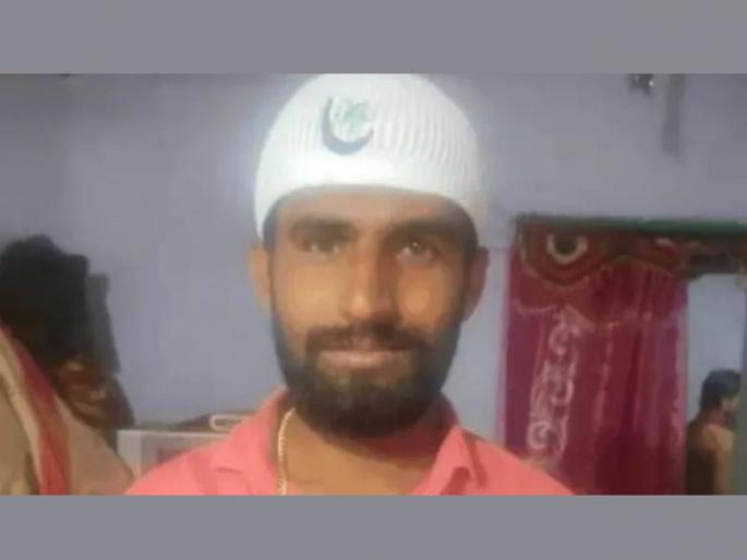 The girl make stands on burning coals, the self-proclaimed godman was handcuffed | भयंकर! मुलीला उभं केलं जळत्या कोळश्यावर, स्वयंघोषित बाबाला ठोकल्या बेड्या The girl make stands on burning coals, the self-proclaimed godman was handcuffed | भयंकर! मुलीला उभं केलं जळत्या कोळश्यावर, स्वयंघोषित बाबाला ठोकल्या बेड्या