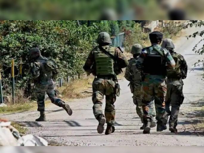 Seven soldiers die, several hurt in accident in Ladakh's Turtuk sector | 7 soldiers killed in Ladakh Accident: लडाखमध्ये भीषण अपघात, ७ जवानांना गमवावे लागले प्राण; हवाई दलाकडून मदत Seven soldiers die, several hurt in accident in Ladakh's Turtuk sector | 7 soldiers killed in Ladakh Accident: लडाखमध्ये भीषण अपघात, ७ जवानांना गमवावे लागले प्राण; हवाई दलाकडून मदत