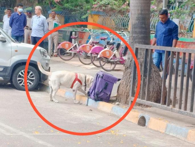 Rumors of a bomb in Thane, police rush due to an unknown bag | ठाण्यात बॉम्बची अफवा, अज्ञात बॅगेमुळे पोलिसांची धावपळ Rumors of a bomb in Thane, police rush due to an unknown bag | ठाण्यात बॉम्बची अफवा, अज्ञात बॅगेमुळे पोलिसांची धावपळ