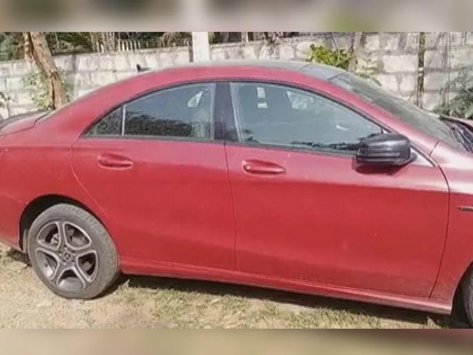 Students who met at the pub gangraped a minor girl in a car in hyderabad | पबमध्ये भेटलेल्या विद्यार्थ्यांनी कारमध्ये अल्पवयीन मुलीवर केला गँगरेप Students who met at the pub gangraped a minor girl in a car in hyderabad | पबमध्ये भेटलेल्या विद्यार्थ्यांनी कारमध्ये अल्पवयीन मुलीवर केला गँगरेप