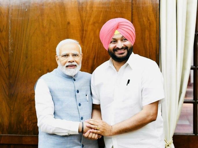 punjab congress mp from ludhiana Ravneet Singh Bittu receives threat call | Ravneet Singh Bittu : "आता पुढचा नंबर तुझा... सिद्धू मुसेवाला सारखेच तुझेही हाल होतील"; काँग्रेस खासदाराला धमकी