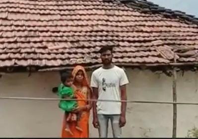 21 year old janki gond elected sarpanch unopposed love marriage played role in mp | लय भारी! प्रेम विवाहानंतर नशीब फळफळलं, गावकऱ्यांनी थेट सरपंचच केलं; नेमकं काय घडलं? 21 year old janki gond elected sarpanch unopposed love marriage played role in mp | लय भारी! प्रेम विवाहानंतर नशीब फळफळलं, गावकऱ्यांनी थेट सरपंचच केलं; नेमकं काय घडलं?