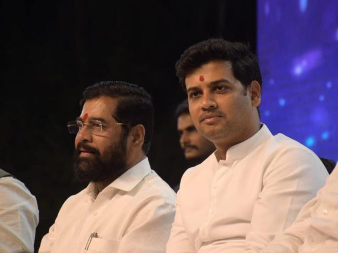 Minister Eknath Shinde's son and Shiv Sena MP Shrikant Shinde's mobile is also not recoverable. | वडील आमदारांना घेऊन सूरतमधून थेट गुवाहटीला; श्रीकांत शिंदे स्पेनला की पेणला...!