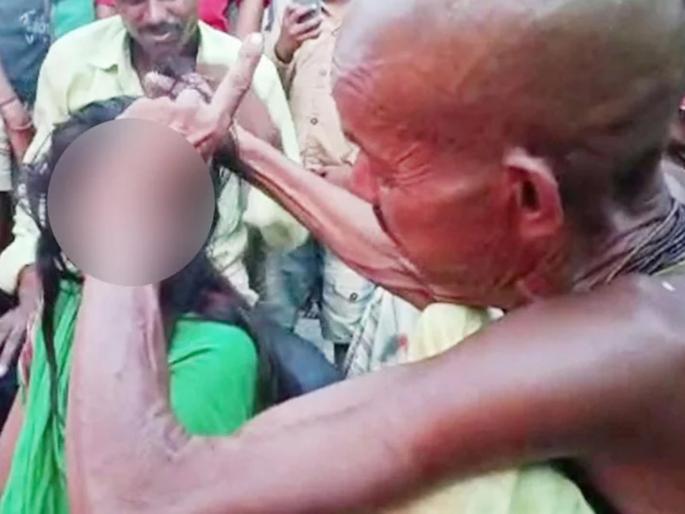 Grabbed the minor girl's hair and led her around; Pretending to be possessed by a witch | अल्पवयीन मुलीच्या केसाला पकडून फरफटत नेले; मांत्रिकाची भूत पळवत असल्याची बतावणी Grabbed the minor girl's hair and led her around; Pretending to be possessed by a witch | अल्पवयीन मुलीच्या केसाला पकडून फरफटत नेले; मांत्रिकाची भूत पळवत असल्याची बतावणी