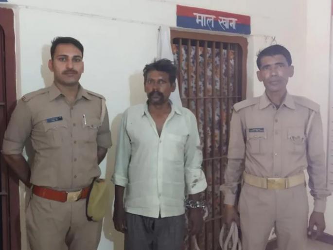 Tantric sacrificed a two and a half year old boy to pleased Chamunda Devi | चामुंडा देवीला प्रसन्न करण्यासाठी तांत्रिकाने अडीच वर्षाच्या मुलाचा दिला बळी Tantric sacrificed a two and a half year old boy to pleased Chamunda Devi | चामुंडा देवीला प्रसन्न करण्यासाठी तांत्रिकाने अडीच वर्षाच्या मुलाचा दिला बळी