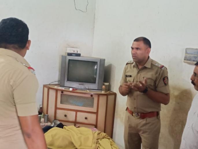 Crime News elder brother killed younger brother for domestic reasons in akola | धक्कादायक! घरगुती कारणावरून मोठ्या भावाने केली लहान भावाची हत्या, स्वतः दिली पोलिसांना माहिती