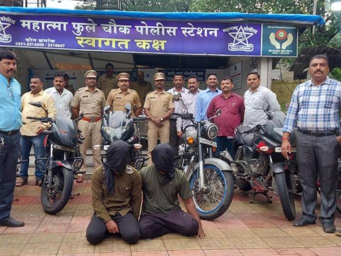 Buying cars on OLX but beware; Dukali Gajaad selling stolen cars | OLXवर गाडया खरेदी करताय पण सावधान; चोरीच्या गाडया विकणारी दुकली गजाआड Buying cars on OLX but beware; Dukali Gajaad selling stolen cars | OLXवर गाडया खरेदी करताय पण सावधान; चोरीच्या गाडया विकणारी दुकली गजाआड