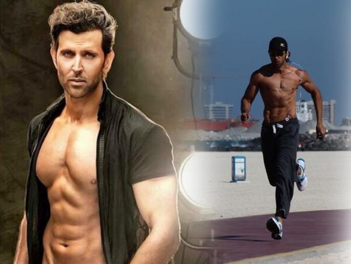 Hrithik Roshan's shirtless pictures stunned every body, Look at his hot stunning photos | ‘Can’t Breathe!’..... ऋतिक रोशनचा हॉट शर्टलेस फोटो पाहून, सोशल मीडियात तरुणी म्हणाल्या...