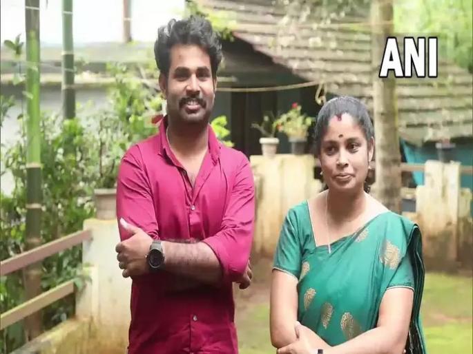 kerala mother and son pass psc exam together lesson for those preparing for recruitment exams | लय भारी! 24 वर्षीय लेक अन् 42 वर्षीय आईची PSC परीक्षेत नेत्रदिपक कामगिरी, मिळाली सरकारी नोकरी kerala mother and son pass psc exam together lesson for those preparing for recruitment exams | लय भारी! 24 वर्षीय लेक अन् 42 वर्षीय आईची PSC परीक्षेत नेत्रदिपक कामगिरी, मिळाली सरकारी नोकरी