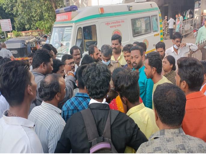 Due to land dispute, farmer was killed by ax attack, relatives aggressive for the arrest of the accused | जमिनीच्या वादातून कुऱ्हाडीने वार करत शेतकऱ्याची हत्या, आरोपींच्या अटकेसाठी नातेवाईक आक्रमक Due to land dispute, farmer was killed by ax attack, relatives aggressive for the arrest of the accused | जमिनीच्या वादातून कुऱ्हाडीने वार करत शेतकऱ्याची हत्या, आरोपींच्या अटकेसाठी नातेवाईक आक्रमक