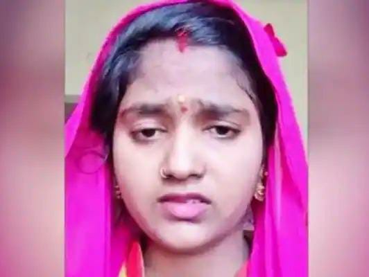 muzaffarpur shocking suspicious girl death after 3 months of marriage bihar | काकाच्या प्रेमात वेडी झाली पुतणी; लग्न केलं पण सात जन्माचं नातं 3 महिन्यात संपलं, काय घडलं?  muzaffarpur shocking suspicious girl death after 3 months of marriage bihar | काकाच्या प्रेमात वेडी झाली पुतणी; लग्न केलं पण सात जन्माचं नातं 3 महिन्यात संपलं, काय घडलं?