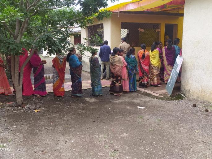 Average voter turnout in four Gram Panchayat elections is 85 percent | चार ग्रामपंचायत निवडणुकीत सरासरी ८५ टक्के मतदान