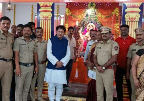 "Those who never went to the ministry talk about industry today"; Deepak Kesarkar's attack on Shiv Sena | "मंत्रालयात कधीही न जाणारे आज उद्योगाबद्दल बोलतात"; दिपक केसरकरांचा शिवसेनेला टोला "Those who never went to the ministry talk about industry today"; Deepak Kesarkar's attack on Shiv Sena | "मंत्रालयात कधीही न जाणारे आज उद्योगाबद्दल बोलतात"; दिपक केसरकरांचा शिवसेनेला टोला