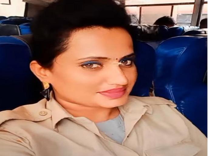 'Hiring you would be detrimental to the State Transport Corporation'; Famous Instagram Star Lady Conductor Mangal Sagar Giri Suspended | 'तुम्हाला कामावर ठेवणे महामंडळास हानिकारक'; फेमस इंस्टाग्राम स्टार लेडी कंडक्टर निलंबित 'Hiring you would be detrimental to the State Transport Corporation'; Famous Instagram Star Lady Conductor Mangal Sagar Giri Suspended | 'तुम्हाला कामावर ठेवणे महामंडळास हानिकारक'; फेमस इंस्टाग्राम स्टार लेडी कंडक्टर निलंबित