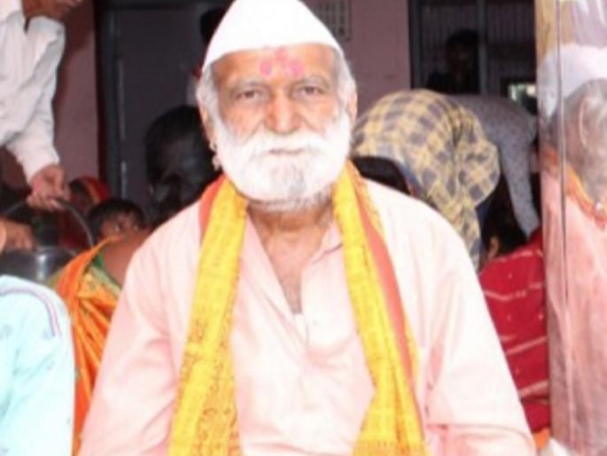 The farmer died of electric shock as soon as he pressed the button to start the agricultural pump | कृषिपंप सुरु करण्यासाठी बटन दाबताच विद्युत धक्का बसून शेतकऱ्याचा मृत्यू The farmer died of electric shock as soon as he pressed the button to start the agricultural pump | कृषिपंप सुरु करण्यासाठी बटन दाबताच विद्युत धक्का बसून शेतकऱ्याचा मृत्यू