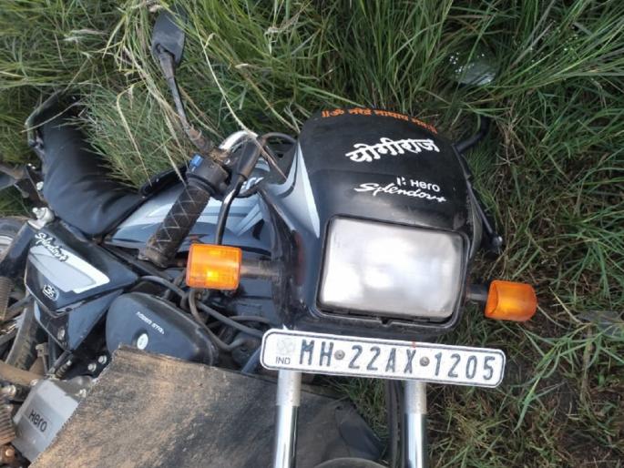 The young man who left Pune for Diwali did not reach home; Death in an accident near Ashti | पुण्याहून दिवाळीसाठी निघालेला तरुण घरी पोहोचलाच नाही; आष्टीजवळ अपघातात मृत्यू The young man who left Pune for Diwali did not reach home; Death in an accident near Ashti | पुण्याहून दिवाळीसाठी निघालेला तरुण घरी पोहोचलाच नाही; आष्टीजवळ अपघातात मृत्यू