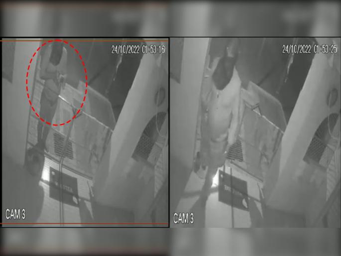 Crime News thief absconded with donation box kept temple in jabalpur | अरे देवा! मंदिराबाहेर चपला काढल्या, हात जोडून देवाची माफी मागितली अन् दानपेटीवर मारला डल्ला Crime News thief absconded with donation box kept temple in jabalpur | अरे देवा! मंदिराबाहेर चपला काढल्या, हात जोडून देवाची माफी मागितली अन् दानपेटीवर मारला डल्ला