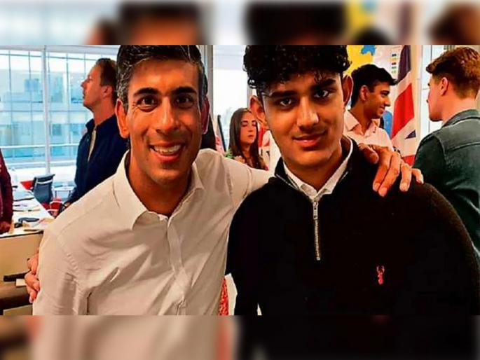 British Prime Minister Rishi Sunak's charioteer is 19-year-old Prajwal Pandey | ब्रिटनचे पीएम ऋषी सुनक यांचे सारथी प्रज्वल पांडे कोण आहेत? वय फक्त १९ वर्षे British Prime Minister Rishi Sunak's charioteer is 19-year-old Prajwal Pandey | ब्रिटनचे पीएम ऋषी सुनक यांचे सारथी प्रज्वल पांडे कोण आहेत? वय फक्त १९ वर्षे
