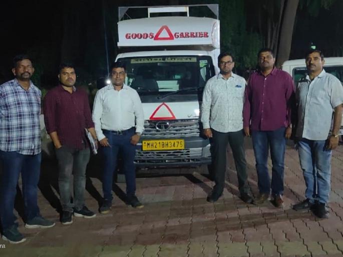 Gutkha worth eleven and a half lakhs in Partur taluka | माजलगावहून आलेला साडेअकरा लाखांचा गुटखा परतूर तालुक्यात जप्त Gutkha worth eleven and a half lakhs in Partur taluka | माजलगावहून आलेला साडेअकरा लाखांचा गुटखा परतूर तालुक्यात जप्त