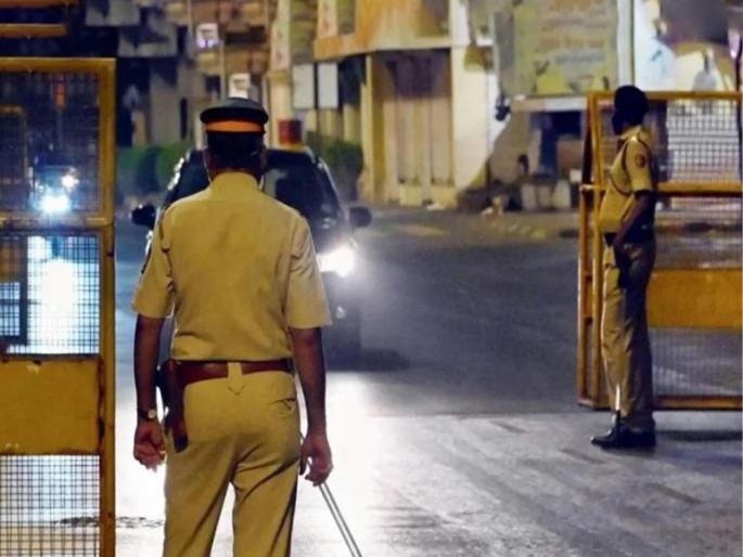 Imposed Section in Mumbai till December 17; Police took the decision as a precautionary measure | मुंबईत १७ डिसेंबरपर्यंत जमावबंदी; खबरदारीचा उपाय म्हणून पोलिसांनी घेतला निर्णय Imposed Section in Mumbai till December 17; Police took the decision as a precautionary measure | मुंबईत १७ डिसेंबरपर्यंत जमावबंदी; खबरदारीचा उपाय म्हणून पोलिसांनी घेतला निर्णय