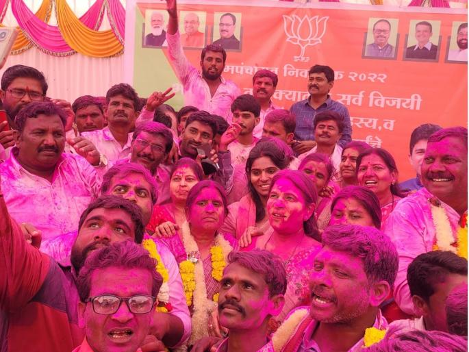 BJP's flag in Raosaheb Danve's village; Bhavjay Suman Danve won as Sarpanch | रावसाहेब दानवेंच्या गावात भाजपचाच झेंडा; सरपंचपदी भावजय सुमन दानवे विजयी BJP's flag in Raosaheb Danve's village; Bhavjay Suman Danve won as Sarpanch | रावसाहेब दानवेंच्या गावात भाजपचाच झेंडा; सरपंचपदी भावजय सुमन दानवे विजयी