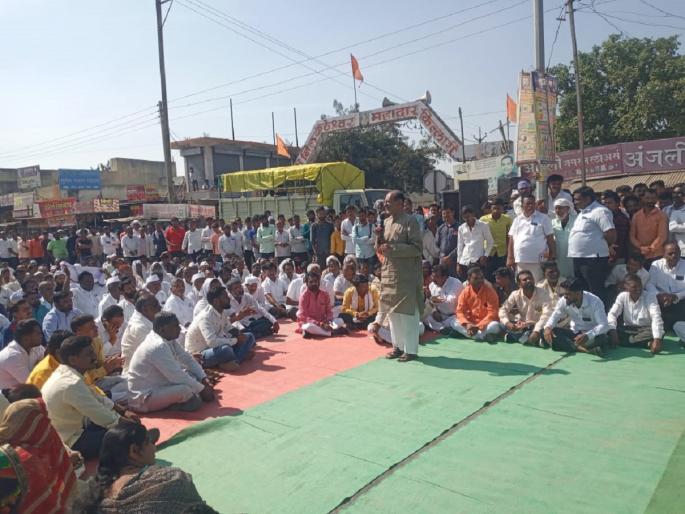 67 villages called Elgar for formation of Killari taluka | किल्लारी तालुका निर्मितीसाठी ६७ गावांनी पुकारला एल्गार 67 villages called Elgar for formation of Killari taluka | किल्लारी तालुका निर्मितीसाठी ६७ गावांनी पुकारला एल्गार