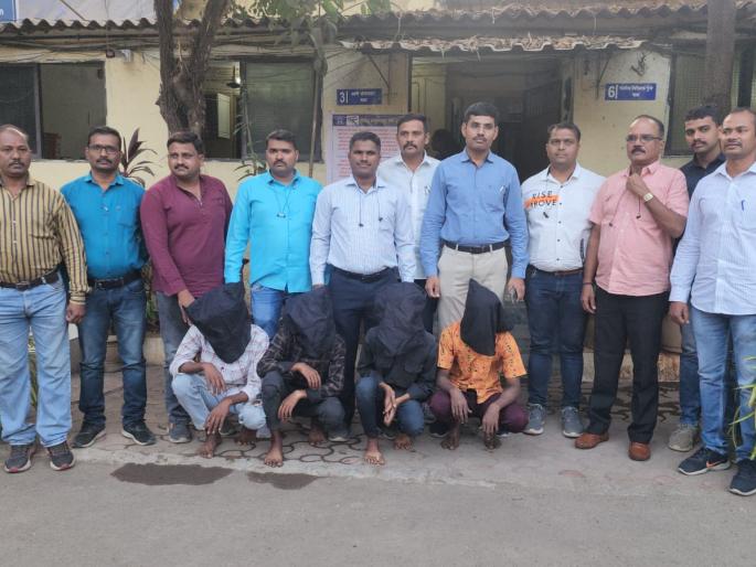 Four persons were arrested within 24 hours in connection with the murder of a young man in Kalyan | कल्याणमध्ये प्रेमसंबधातून तरुणाची हत्या प्रकरणी चार जणांना २४ तासांच्या आत अटक Four persons were arrested within 24 hours in connection with the murder of a young man in Kalyan | कल्याणमध्ये प्रेमसंबधातून तरुणाची हत्या प्रकरणी चार जणांना २४ तासांच्या आत अटक