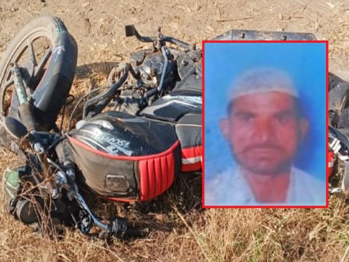 Accidental death of tractor driver while repairing punctured wheel, one seriously injured | पंक्चर चाक दुरुस्त करून नेताना ट्रॅक्टर चालकाचा अपघाती मृत्यू, एकजण गंभीर जखमी Accidental death of tractor driver while repairing punctured wheel, one seriously injured | पंक्चर चाक दुरुस्त करून नेताना ट्रॅक्टर चालकाचा अपघाती मृत्यू, एकजण गंभीर जखमी