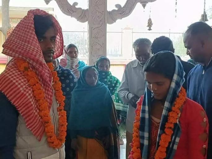 lover who came to meet his girlfriend was caught and got married in azamgarh | अरे देवा! गर्लफ्रेंडला गुपचूप भेटायला आला बॉयफ्रेंड; नातेवाईकांनी पकडलं अन् लग्नच लावलं lover who came to meet his girlfriend was caught and got married in azamgarh | अरे देवा! गर्लफ्रेंडला गुपचूप भेटायला आला बॉयफ्रेंड; नातेवाईकांनी पकडलं अन् लग्नच लावलं