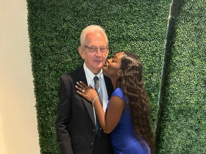 24 year old girl married 85 year old man says i want baby with him unique love story | 85 वर्षीय वृद्धाच्या प्रेमात वेडी झाली 24 वर्षांची तरुणी; म्हणते, "मला व्हायचंय त्याच्या बाळाची आई" 24 year old girl married 85 year old man says i want baby with him unique love story | 85 वर्षीय वृद्धाच्या प्रेमात वेडी झाली 24 वर्षांची तरुणी; म्हणते, "मला व्हायचंय त्याच्या बाळाची आई"