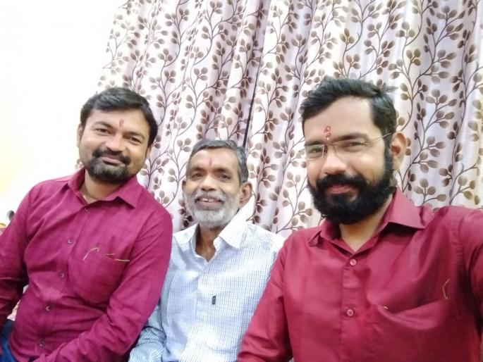 'Where's Dad?'; Two siblings travel 4000 km on a two-wheeler in search of their father | 'बाबा कुठे आहात?'; वडिलांच्या शोधार्थ दोन भावंडांचा दुचाकीवरून ४ हजार किमीचा प्रवास 'Where's Dad?'; Two siblings travel 4000 km on a two-wheeler in search of their father | 'बाबा कुठे आहात?'; वडिलांच्या शोधार्थ दोन भावंडांचा दुचाकीवरून ४ हजार किमीचा प्रवास