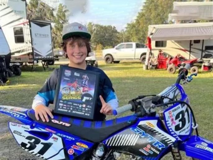 flesh eatingbacteria kills 11 year old boy in florida after twisting ankle on treadmill | वेदनादायी! 10 वर्षांनी मुलगा झाला पण छोट्याशा जखमेमुळे गमावला; शरीरात शिरला बॅक्टेरिया अन्... flesh eatingbacteria kills 11 year old boy in florida after twisting ankle on treadmill | वेदनादायी! 10 वर्षांनी मुलगा झाला पण छोट्याशा जखमेमुळे गमावला; शरीरात शिरला बॅक्टेरिया अन्...