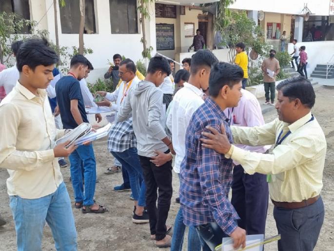 Will 12th exam be copy free according to Nanded pattern? | नांदेड पॅटर्ननुसार बारावीची परीक्षा होईल का काॅपीमुक्त ? Will 12th exam be copy free according to Nanded pattern? | नांदेड पॅटर्ननुसार बारावीची परीक्षा होईल का काॅपीमुक्त ?